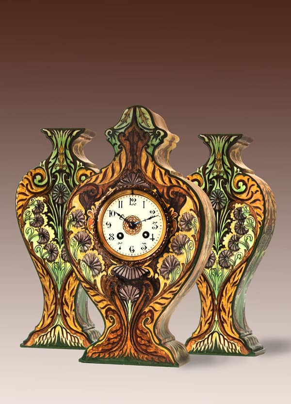 Faïence pendulestel Rozenburg pendule met bijbehorende vazen in Art Nouveau-stijl.